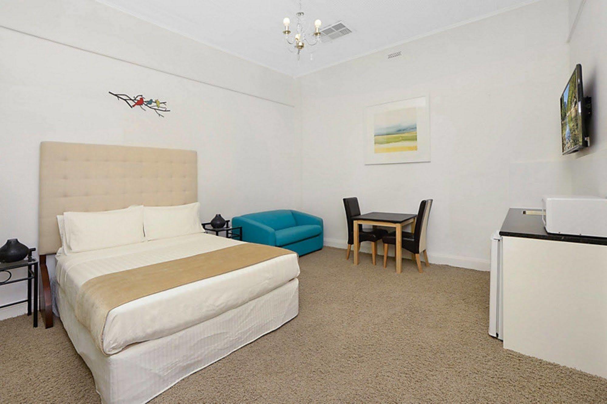 Suites On Avon York Luaran gambar